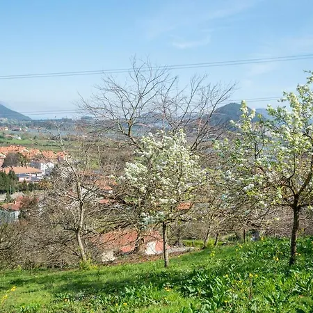 Villa Casa Con Jardin En Gama Bárcena de Cicero Exterior foto