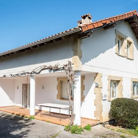 Villa Casa Con Jardin En Gama Bárcena de Cicero Exterior foto