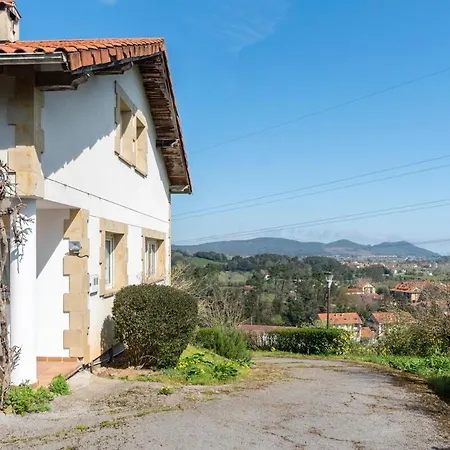 Villa Casa Con Jardin En Gama Bárcena de Cicero Exterior foto