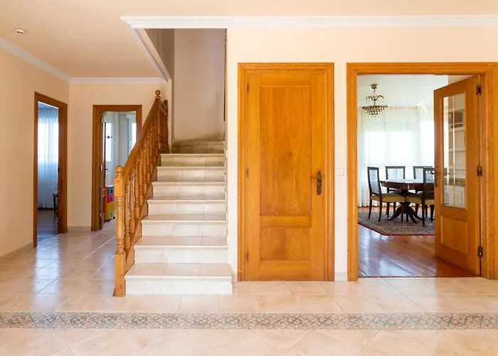 Casa Con Jardin En Gama